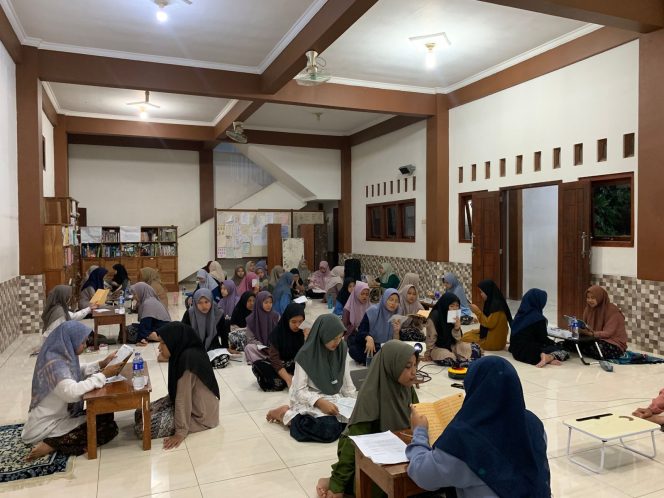 
 Perdana, Santri Putri Marhalah Wustho Ikuti Rayon Imrithi