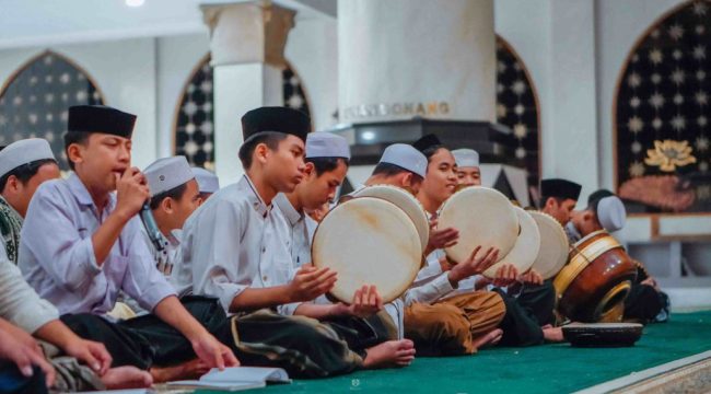 Sumber: pondokpesantrensahid.sch.id